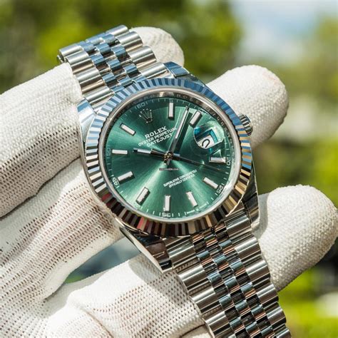 rolex datejust 41mm green dial.